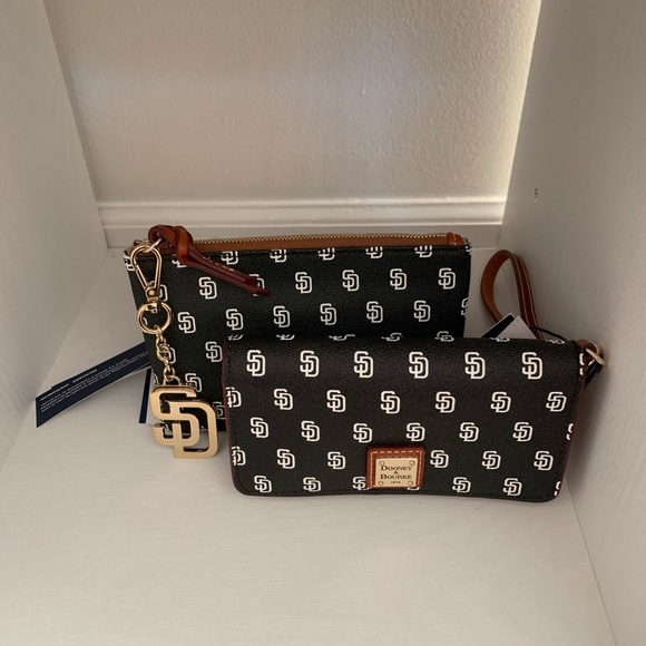 D&B Padres wristlet clutch - Picture 4 of 4
